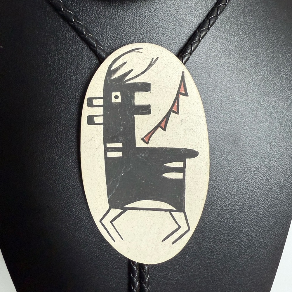 Black and White Western Stone Bolo Tie Unisex Western Wear